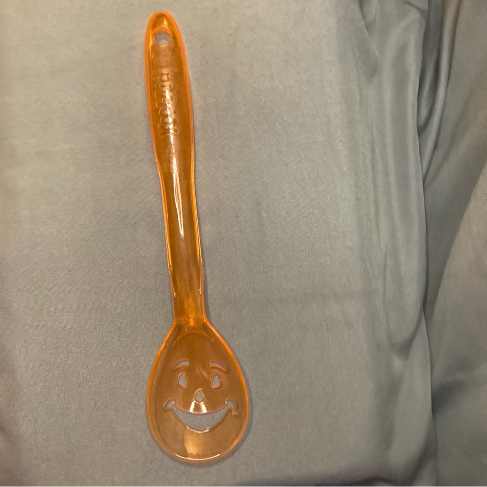 Vintage Translucent Kool-Aid Man Smiley Face Mixin’ Stick Stirring Spoon 10”